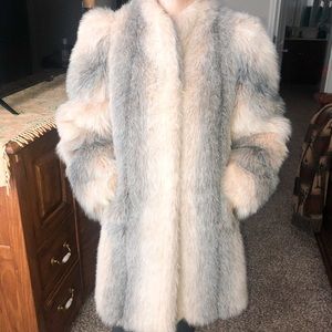 Jordache Vintage Faux Fur Coat size 5/6